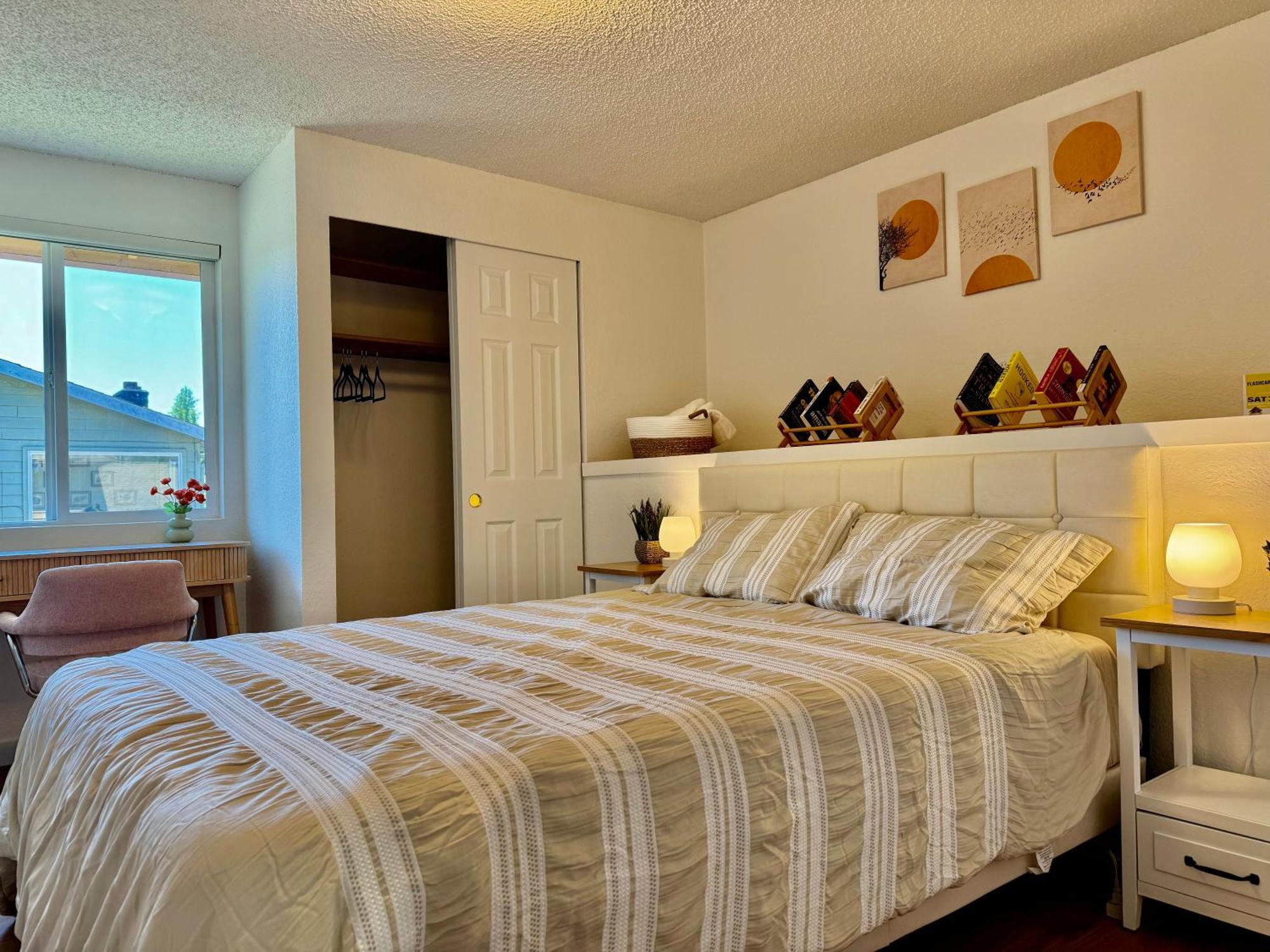 Besa Homestay Near Beach And Seatac Airport - Shared Bathroom With Max 2 Guests Des Moines Exterior photo